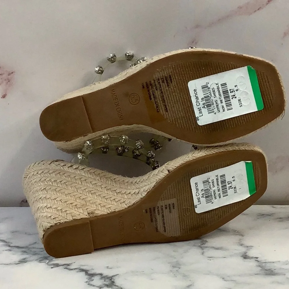 NWT STEVEN New York, Studded Espadrilles Size 6.5 US